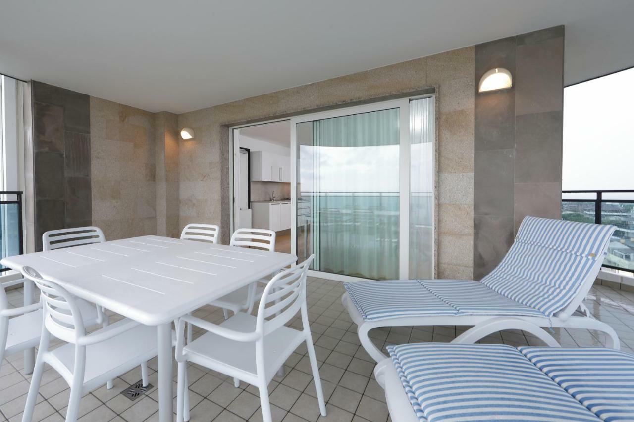 Skyresidence Lignano Sabbiadoro Exterior foto