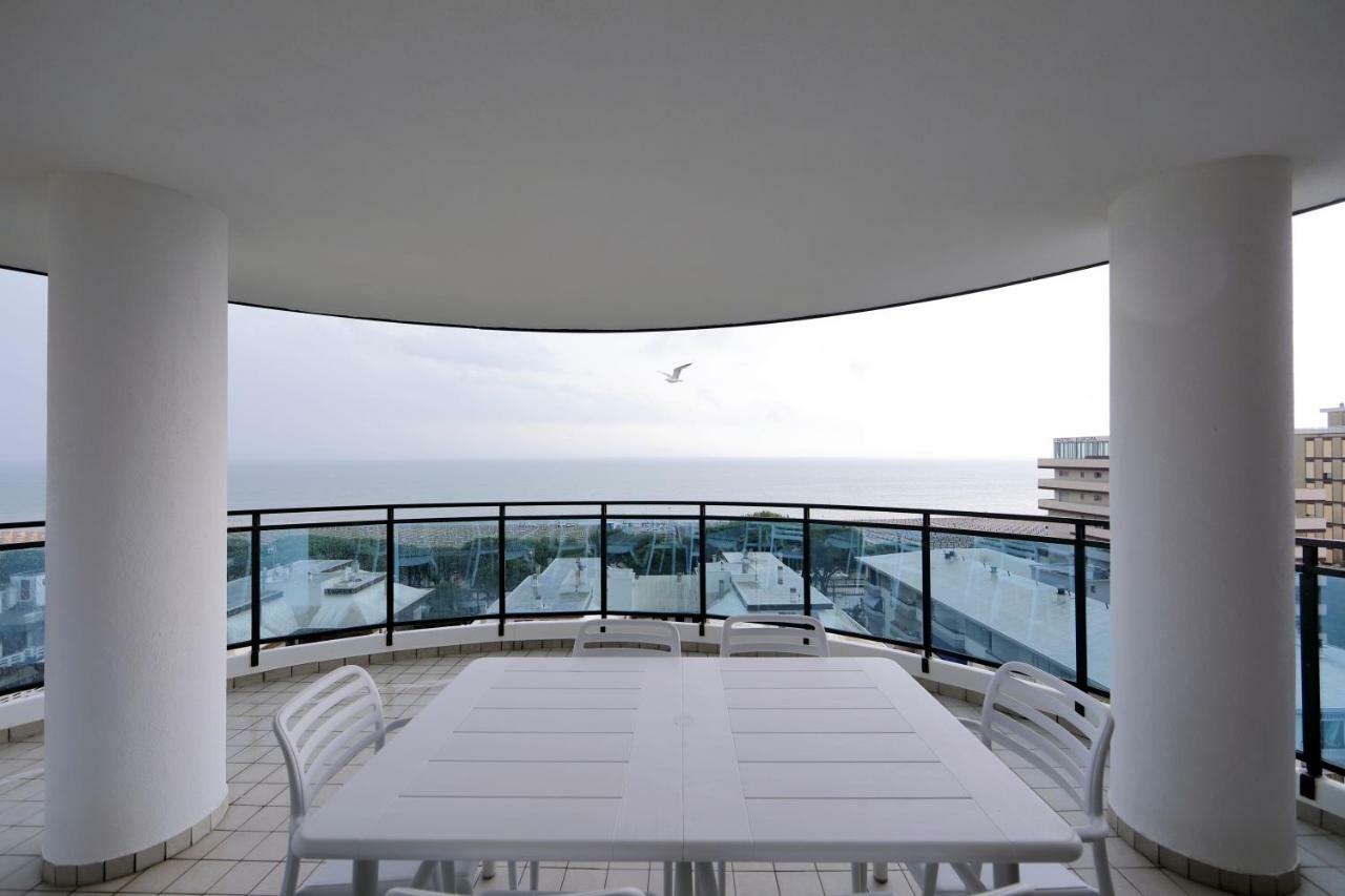 Skyresidence Lignano Sabbiadoro Exterior foto